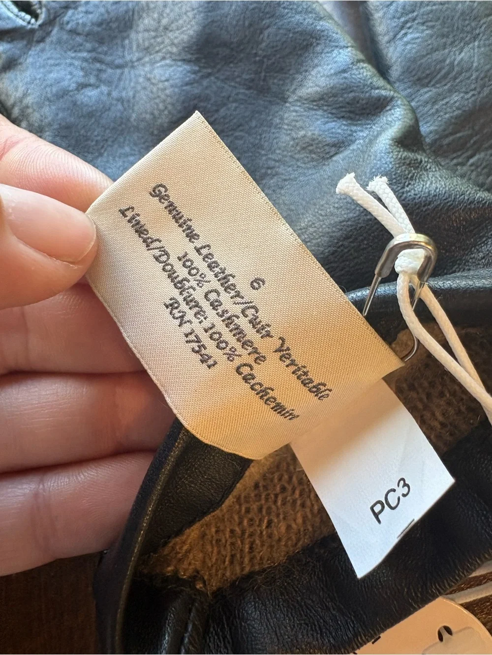 Fownes Brothers UR Powered Black Leather Touchscreen Gloves for Women